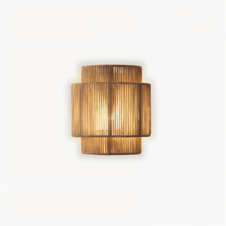Luminaire mural bohème en chanvre tressé et rotin, idéal pour éclairage intérieur naturel et chaleureux.