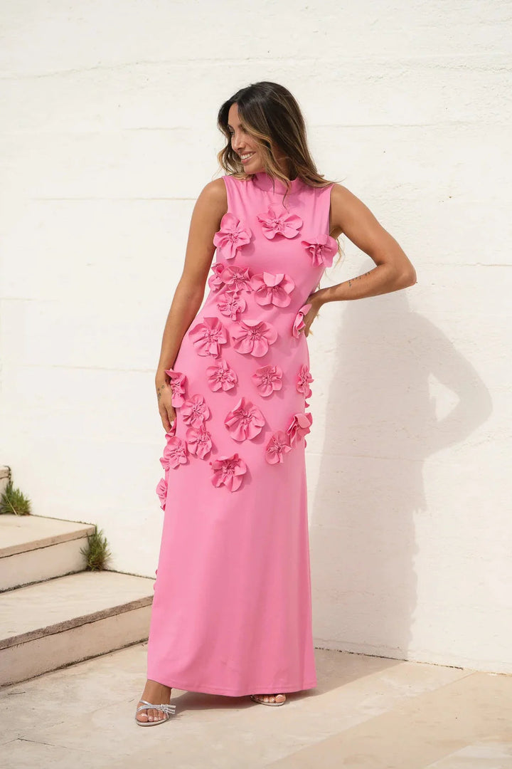 Robe maxi femme élégante et fluide sans manches, parfaite pour l'été et le printemps.