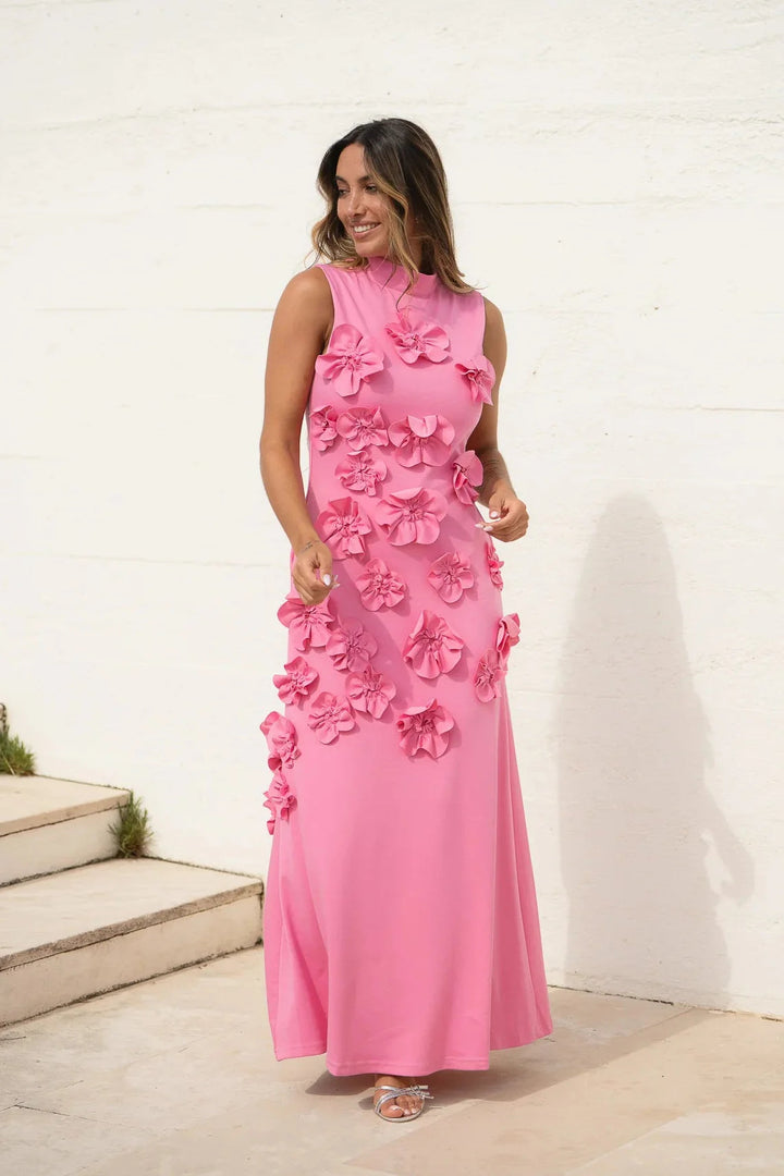 Maxi robe longue féminine chic, style raffiné pour occasions spéciales. Idéale printemps/été.
