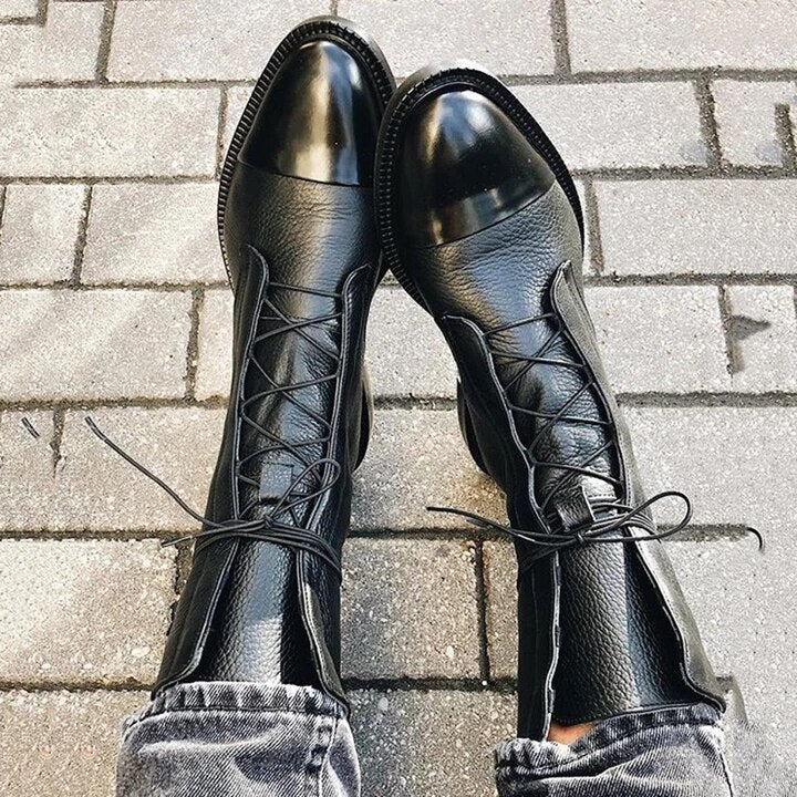 Bottes en cuir noir ClassicLift pour femmes. Élégance et confort assurés, un incontournable de la mode féminine.