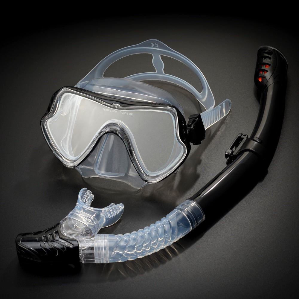 Masque de plongée adulte AquaElite avec tuba, design ergonomique pour confort aquatique.
