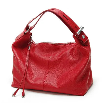 Sac à main Aléria en cuir fendu, style hobo, élégant et pratique pour la femme moderne.