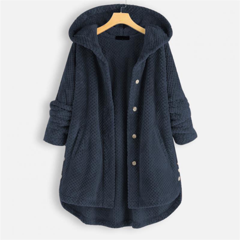 Veste FleeceFinesse à capuche pour femme, douce et confortable, parfaite pour un style polyvalent en toutes saisons.