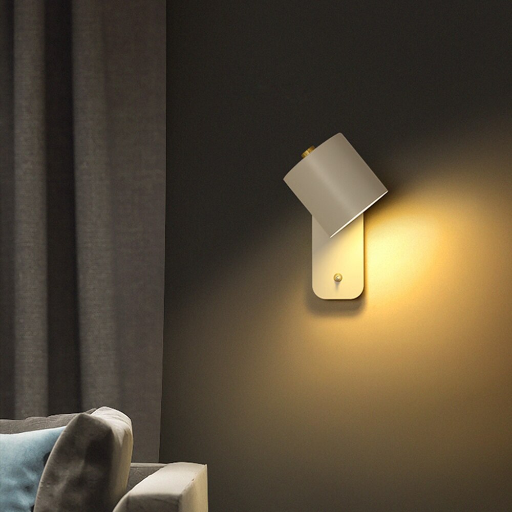 Applique murale LED LuminaStyle, éclairage intérieur élégant et moderne, idéale pour un foyer stylé.