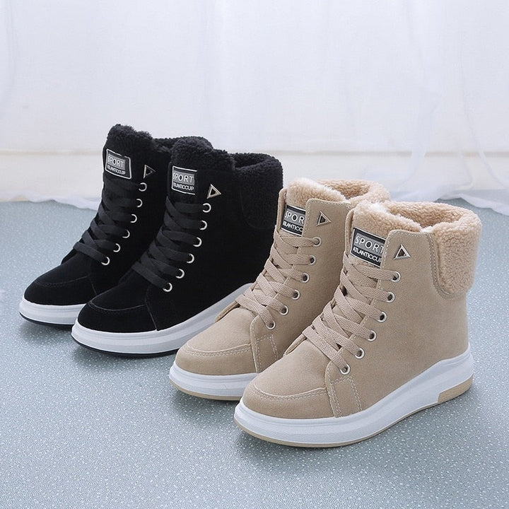 Bottines neige femme pour la marche hivernale. Chaussures chaudes et confortables, résistantes au froid.