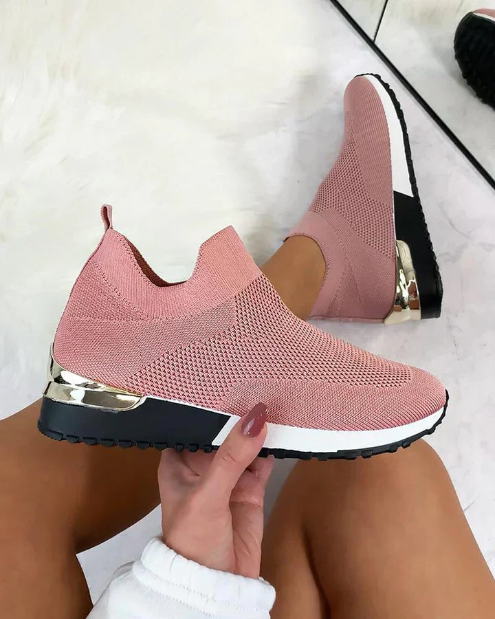Chaussures femme confortables pour la marche, orthopédiques et élégantes pour un soutien optimal.