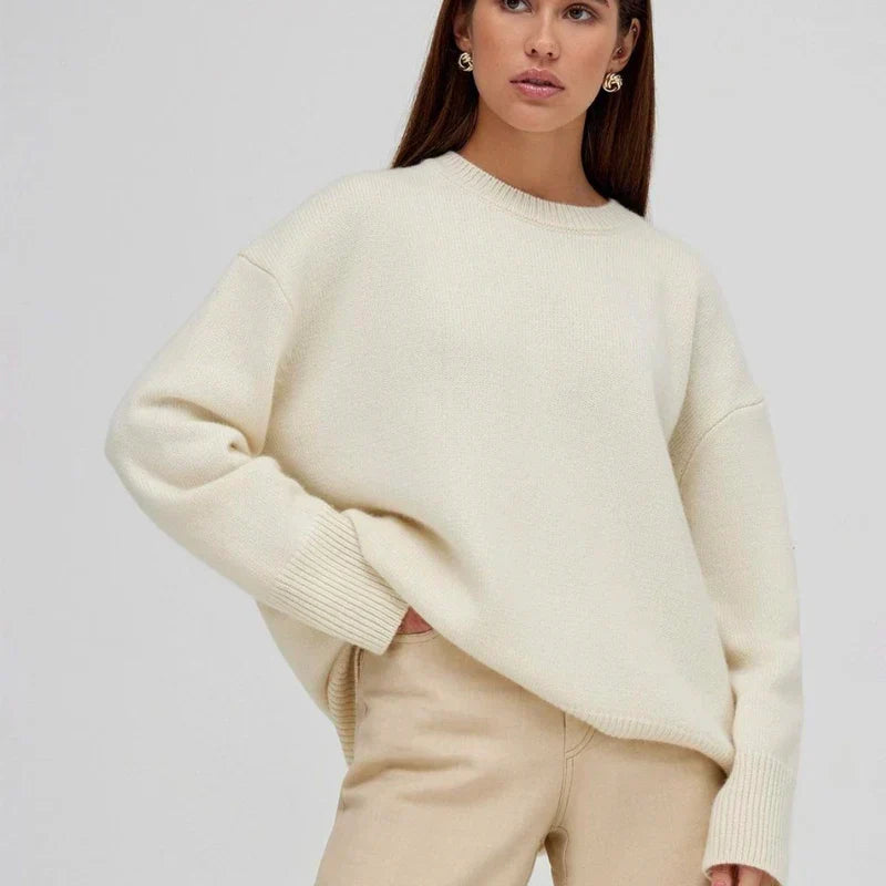 Pull femme doux et élégant, confortable pour l'hiver. Idéal pour une mode intemporelle.