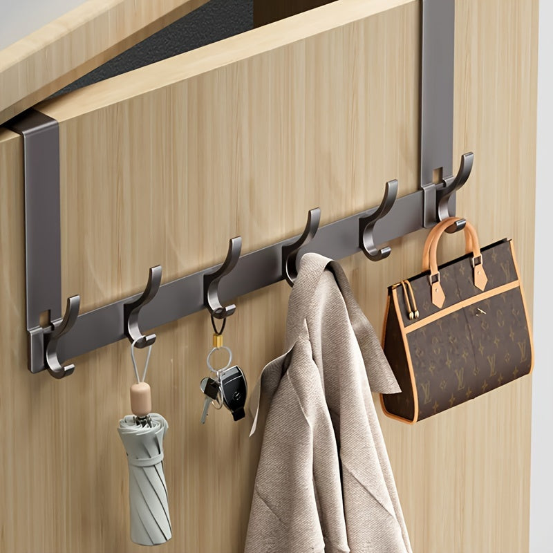Crochets de porte universels sans perçage pour organiser manteaux, sacs et serviettes facilement.