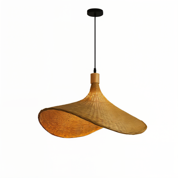Suspension naturelle en rotin, parfait pour la chambre à coucher, apportant calme et sérénité.