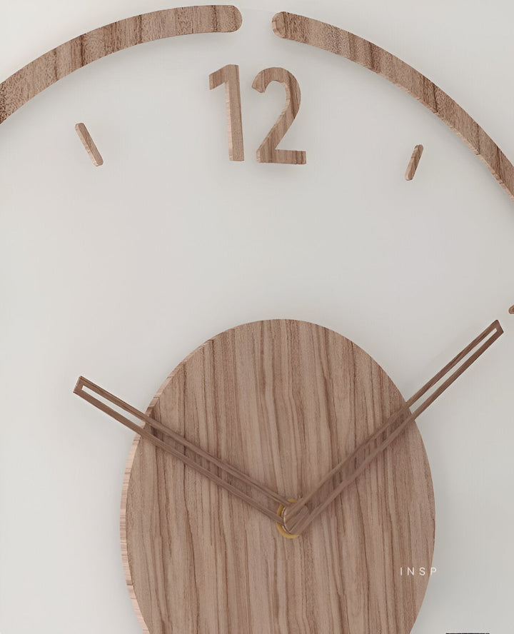 Horloge murale minimaliste silencieuse, en bois naturel et acrylique, ambiance zen.