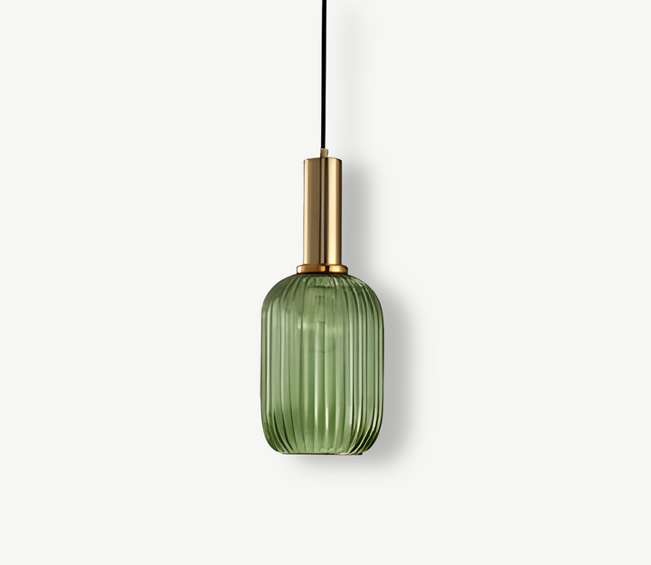 Suspension élégante en verre strié, style industriel chic, pour un intérieur tendance.