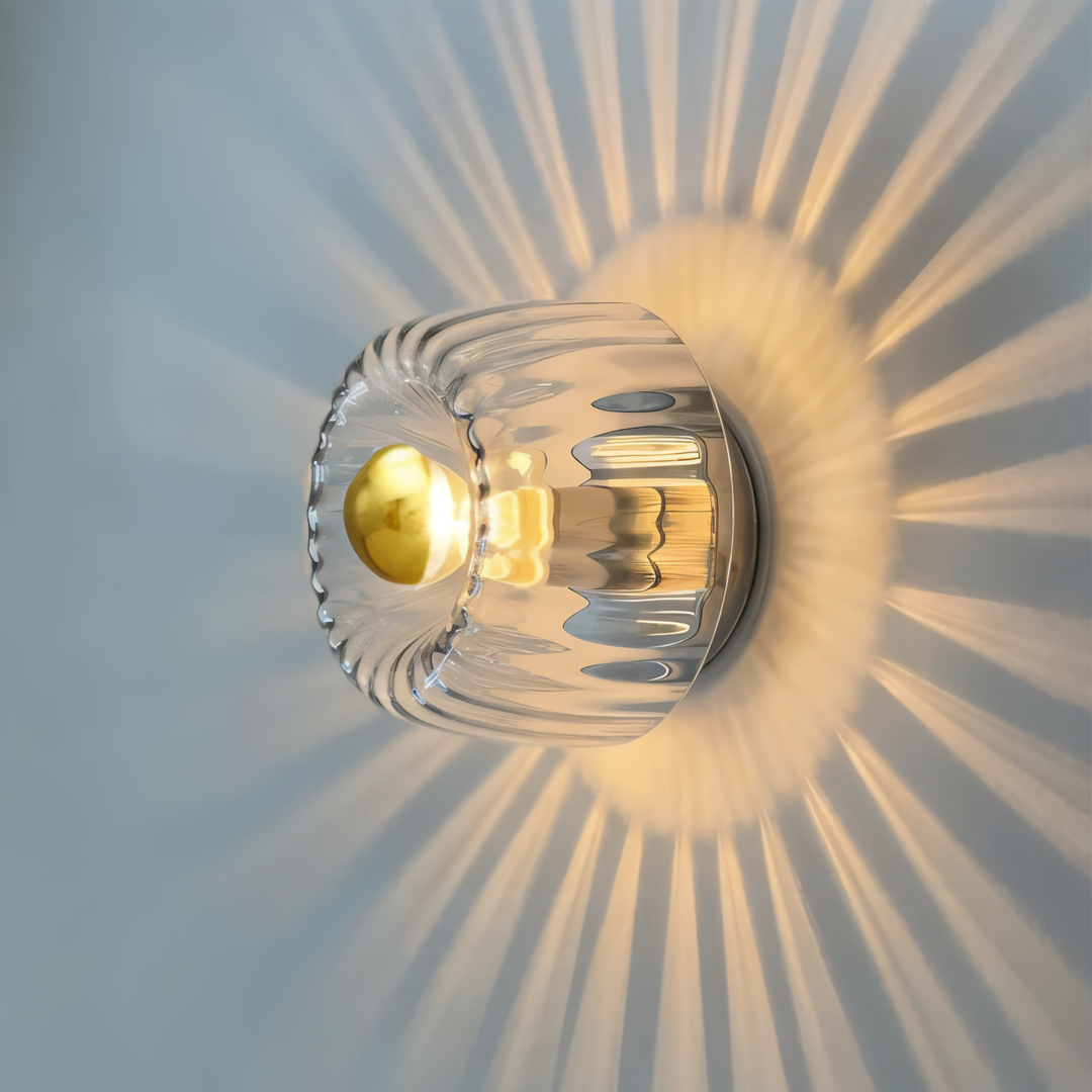 Éclairage mural LED design, verre strié, apporte une touche nordique à votre intérieur.