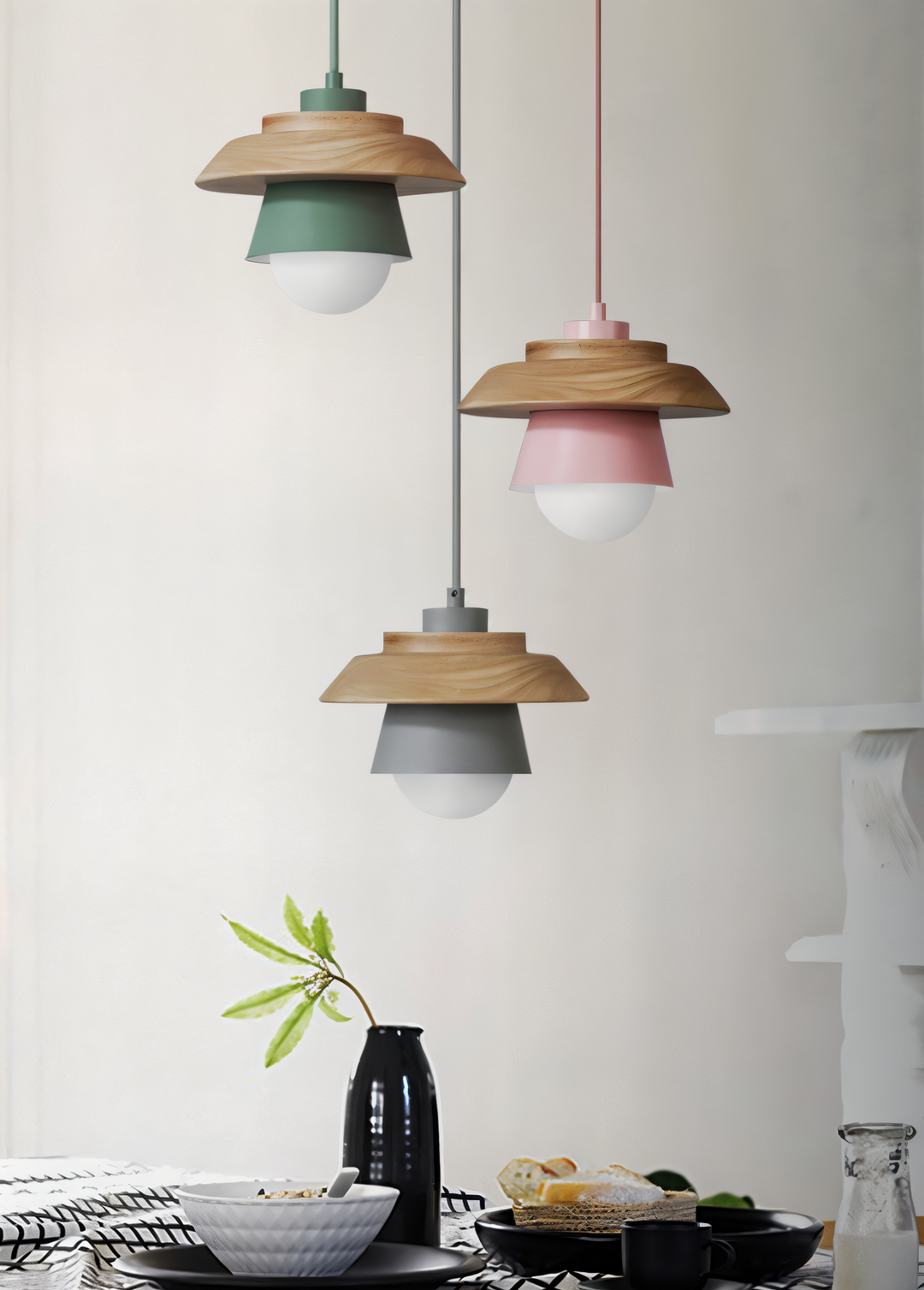 Plafonnier design macaron, style scandinave en bois et métal, pour un intérieur chaleureux.