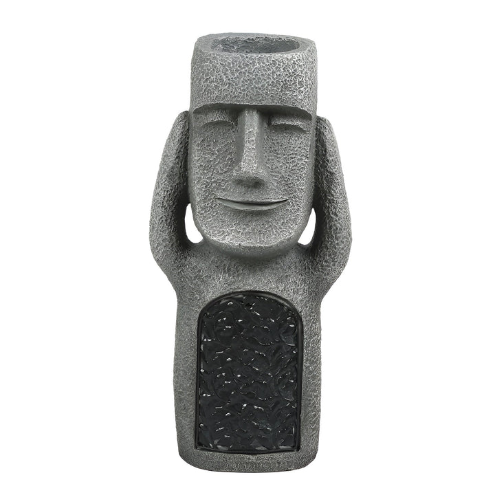 Détail statue Moai en résine, décoration de jardin durable pour une touche zen inspirée de l'Île de Pâques.