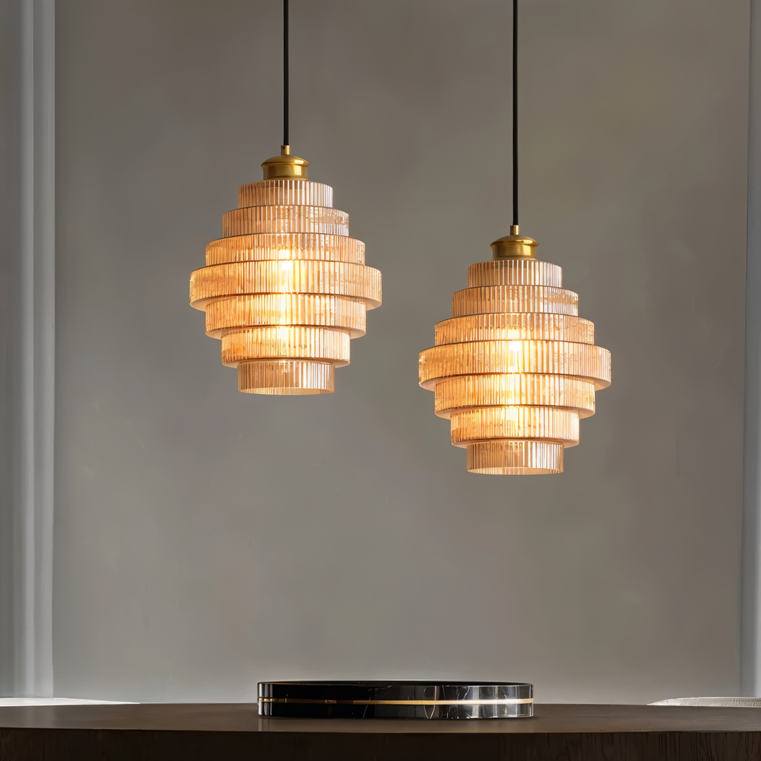 Lustre contemporain avec éclairage LED, suspension design élégante pour un salon moderne, ambiance chic garantie.
