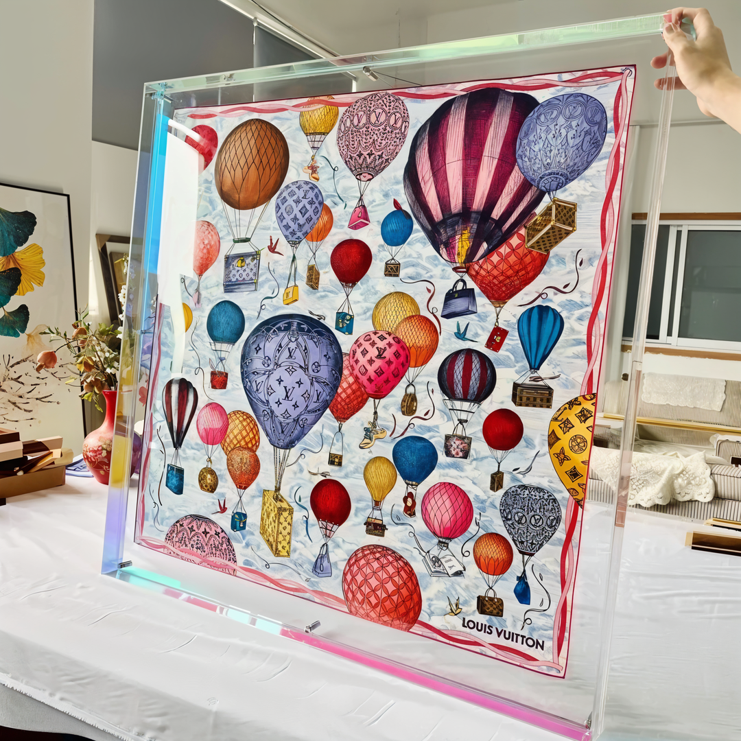 Cadre photo acrylique avec couleurs néon vives, idéal pour une décoration contemporaine et audacieuse.