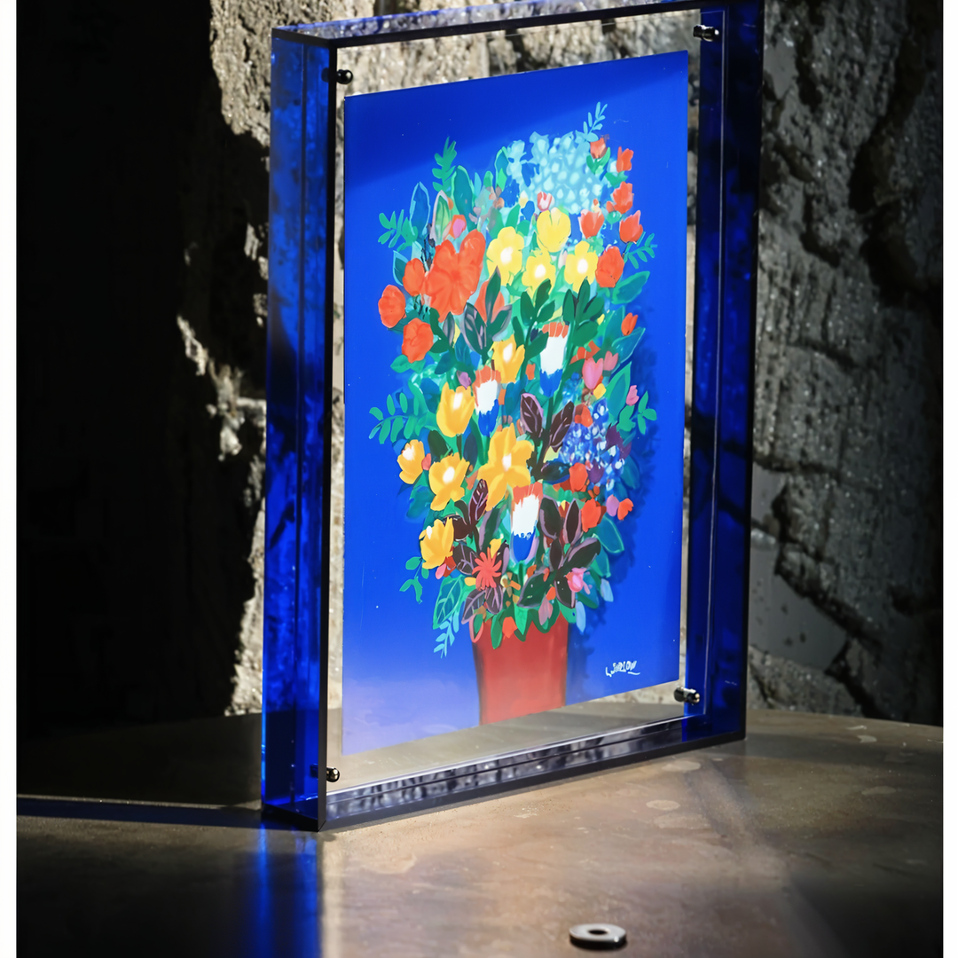 Cadre photo acrylique néon, transparent et coloré, pour sublimer vos moments et vos souvenirs.