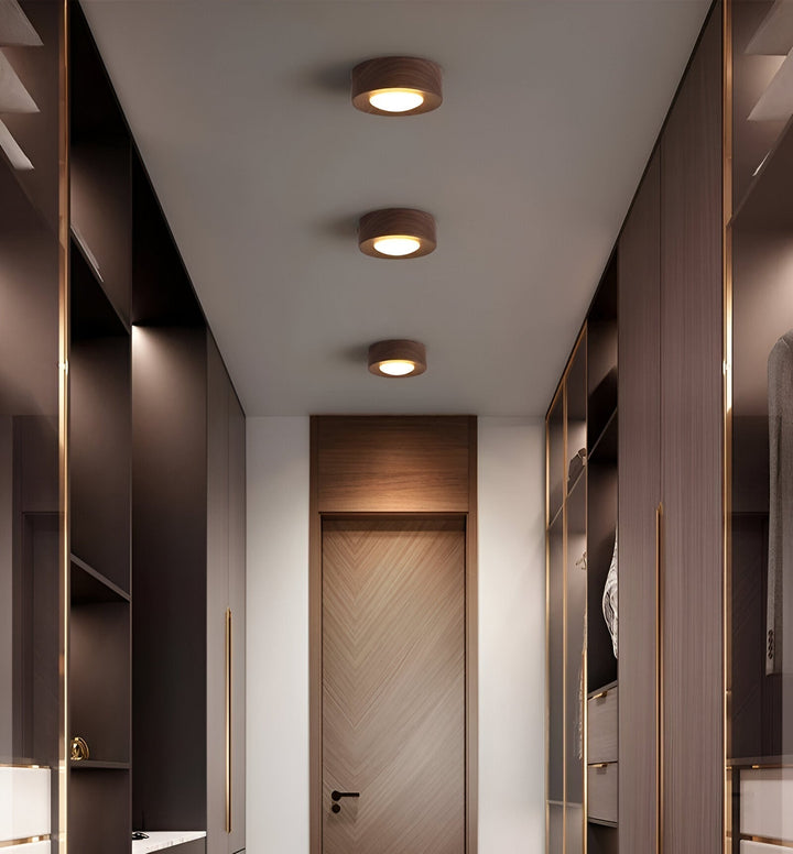 Spot LED de plafond épuré avec lumière vive pour salon, chambre ou bureau moderne.