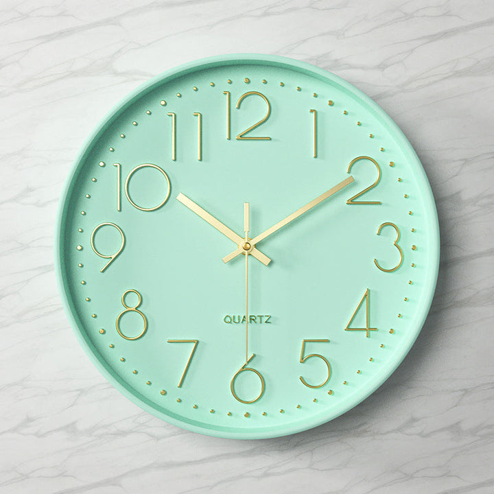 Horloge murale ronde, chiffres en relief, silencieuse, style moderne pour décoration unique.