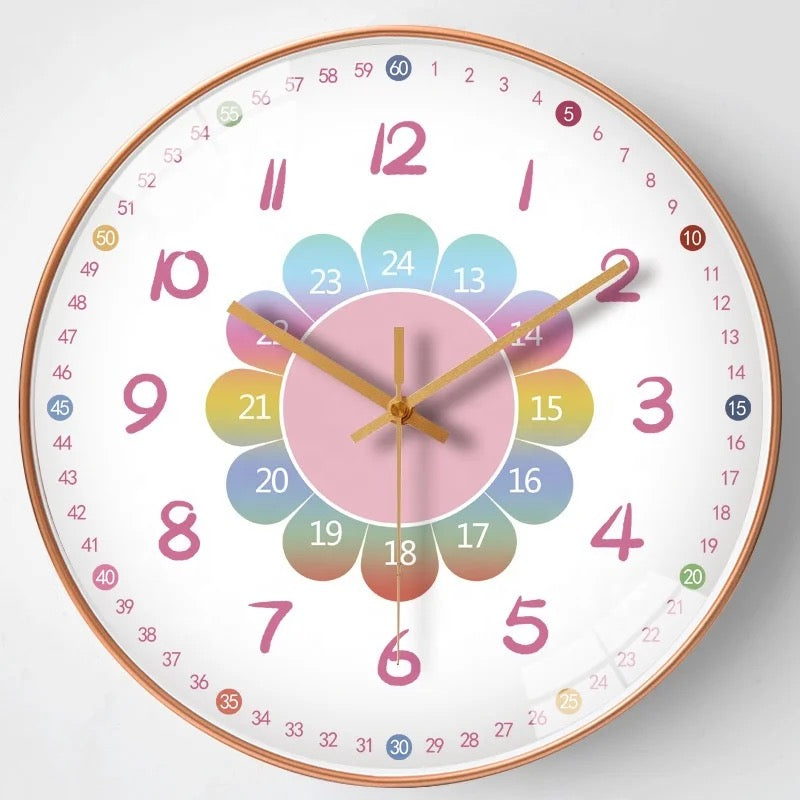 Cadeau idéal: horloge pédagogique colorée pour développer l'apprentissage de l'heure chez l'enfant de manière ludique.