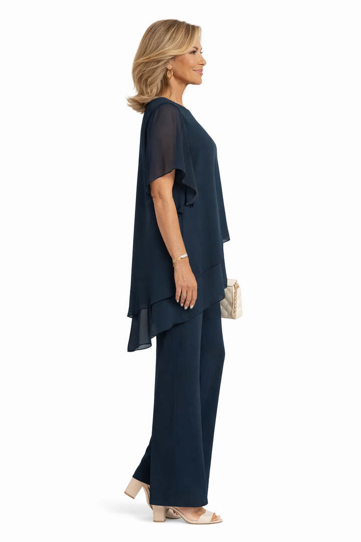 Tenue de soirée chic femme: ensemble fluide avec pantalon large confortable. Parfait pour le printemps et l'été.