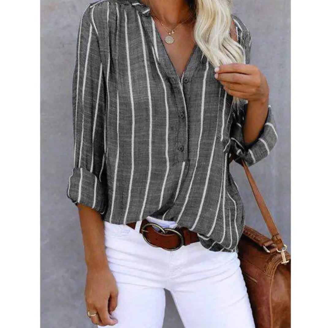 Chemisier femme ample à rayures pour un look décontracté chic, confortable pour l'été.