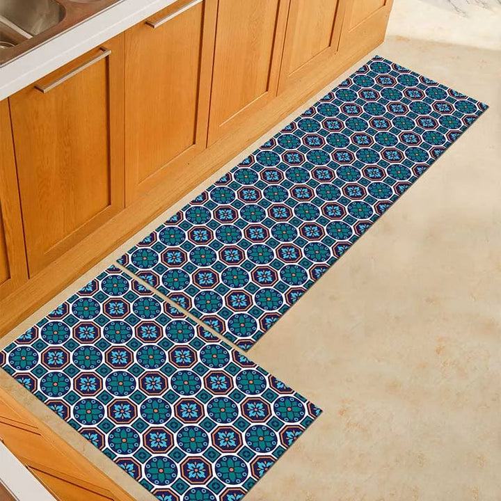 Tapis de sol moderne avec motifs géométriques, antidérapant, parfait pour cuisine ou salle de bain.