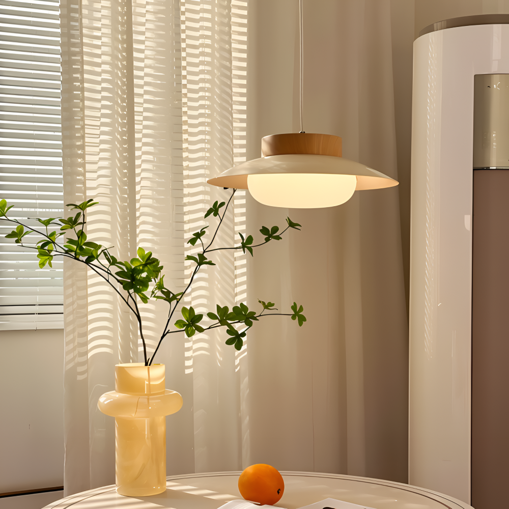 Lampe suspendue japonaise bol crème, design moderne pour ambiance douce et élégante.