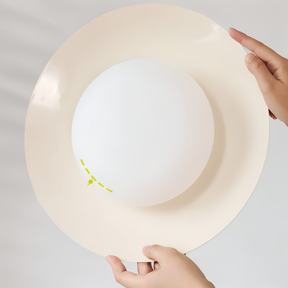 Éclairage doux: lampe suspendue japonaise bol crème, idéale pour décoration moderne.