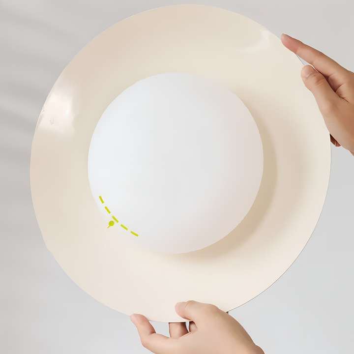 Éclairage doux: lampe suspendue japonaise bol crème, idéale pour décoration moderne.