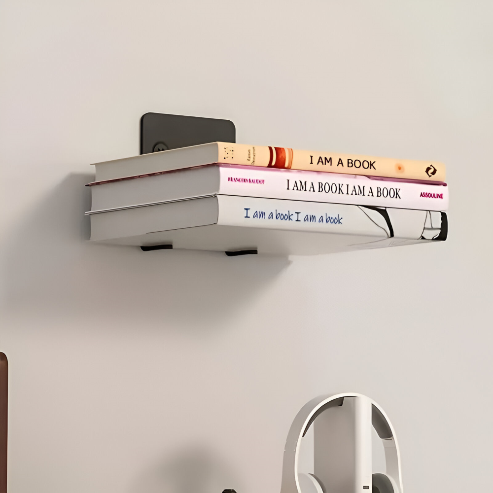 Étagère murale invisible flottante en métal pour livres, design minimaliste et gain de place.