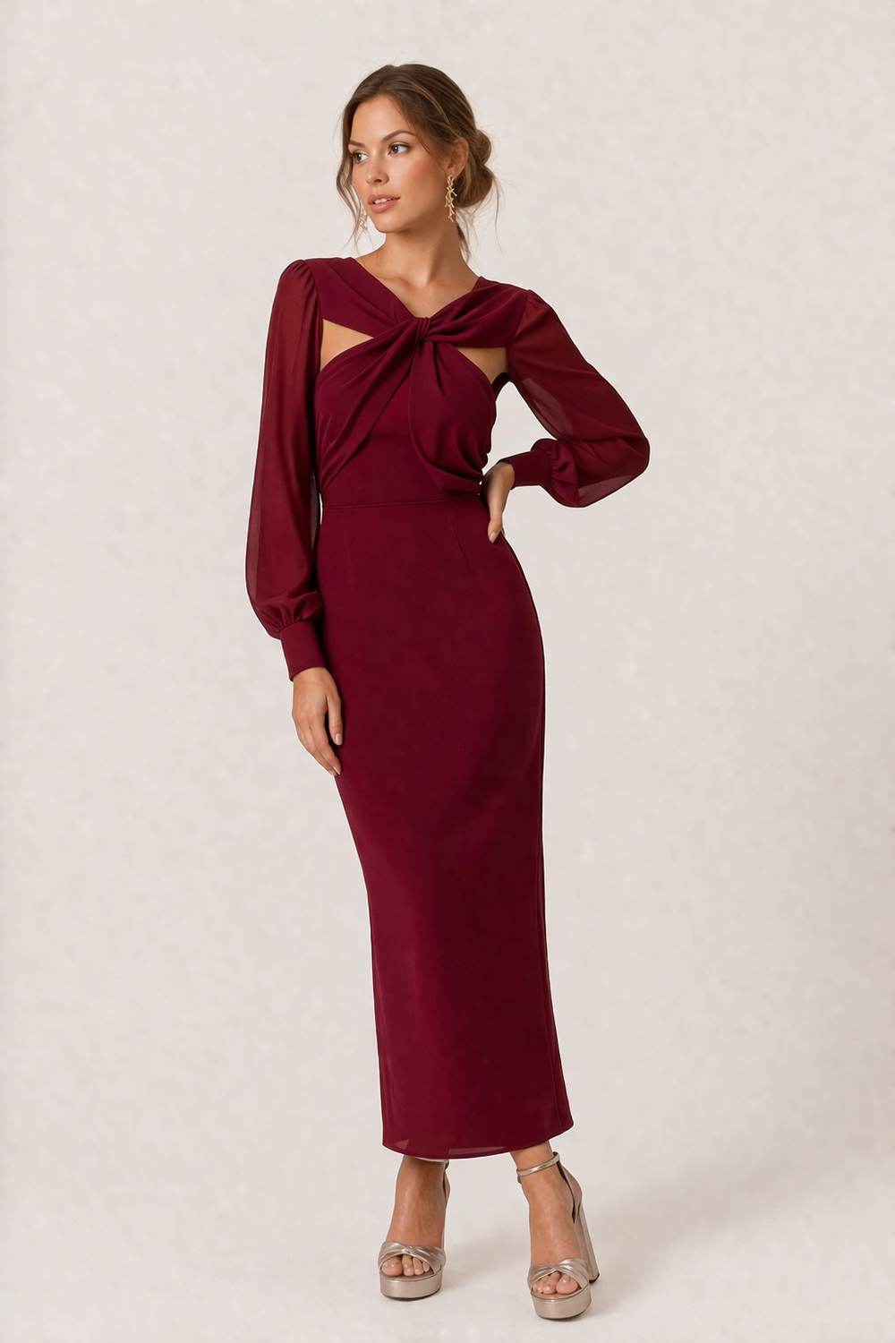 Superbe robe midi rouge pour femme, avec nœud stylé et manches longues. Idéale pour événements et mode quotidienne.
