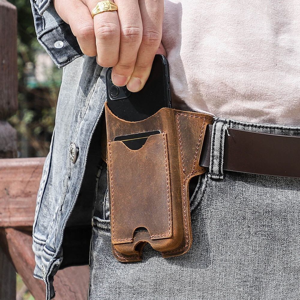 Porte-téléphone en cuir véritable pour hommes avec clip-ceinture, protection smartphone élégante et pratique.