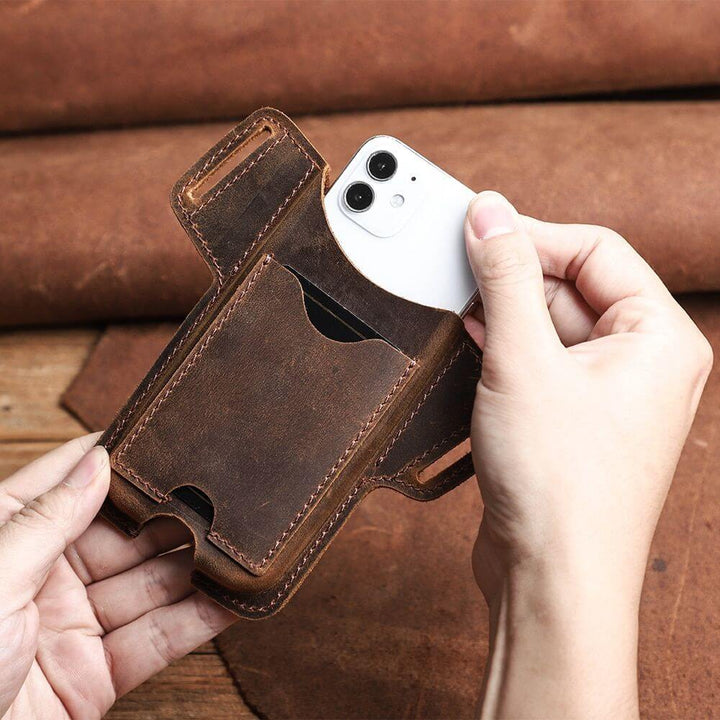 Protection-téléphone en cuir, avec clip-ceinture pour hommes, gardant votre smartphone sécurisé et à portée de main.