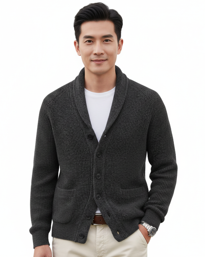 Gilet cardigan homme rayé à col V pour un style rétro décontracté. Idéal mode masculine automne hiver.