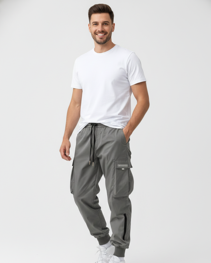 Jogger cargo Davis pour homme, style casual sportif, tissu doux, poches fonctionnelles pour un look décontracté et urbain.