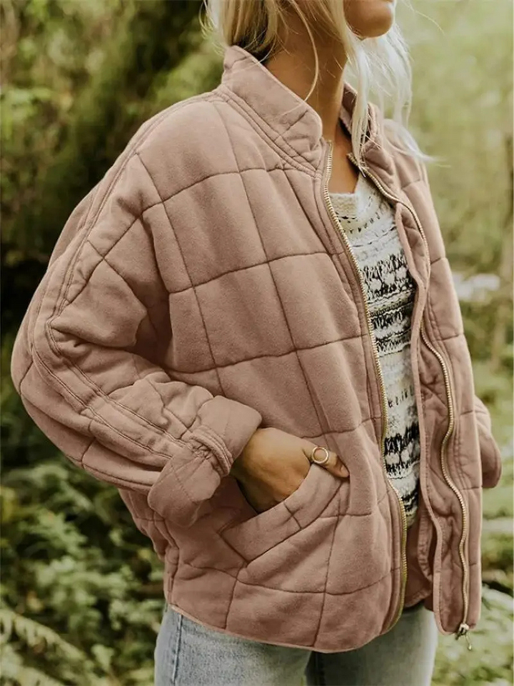 Manteau hiver femme matelassé, très confortable, idéal pour un style moderne.