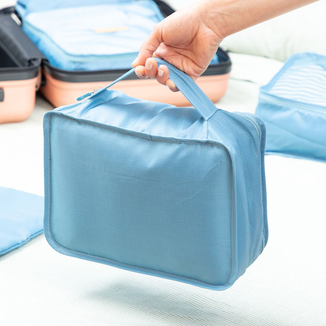 Protégez vos vêtements et accessoires de voyage avec ces sacs de rangement pour bagages résistants.