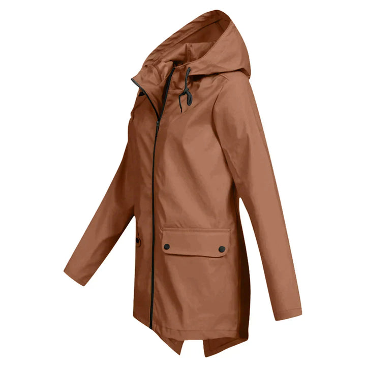 Manteau de pluie long femme fermé, protection complète et chic contre la pluie et le vent.