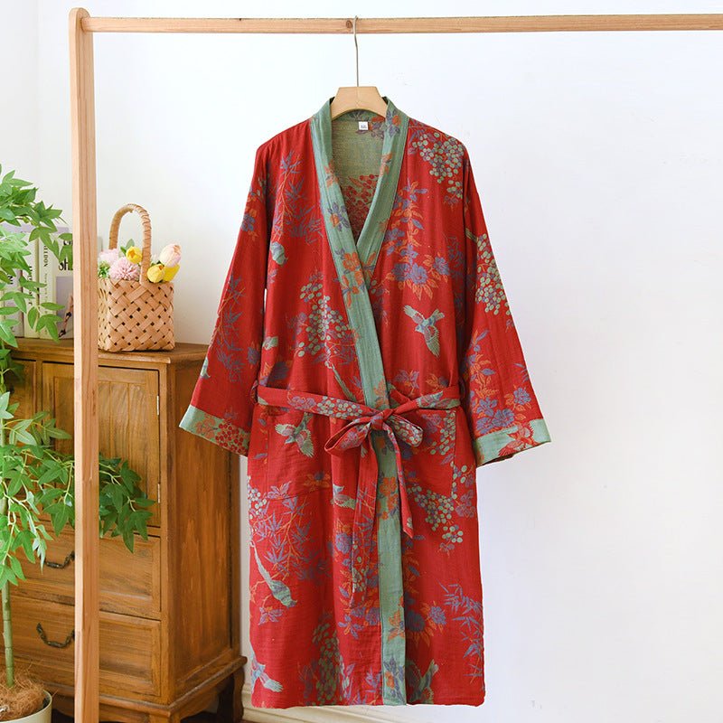 Peignoir kimono réversible femme, vêtement d'intérieur polyvalent pour le confort et l'élégance quotidienne.