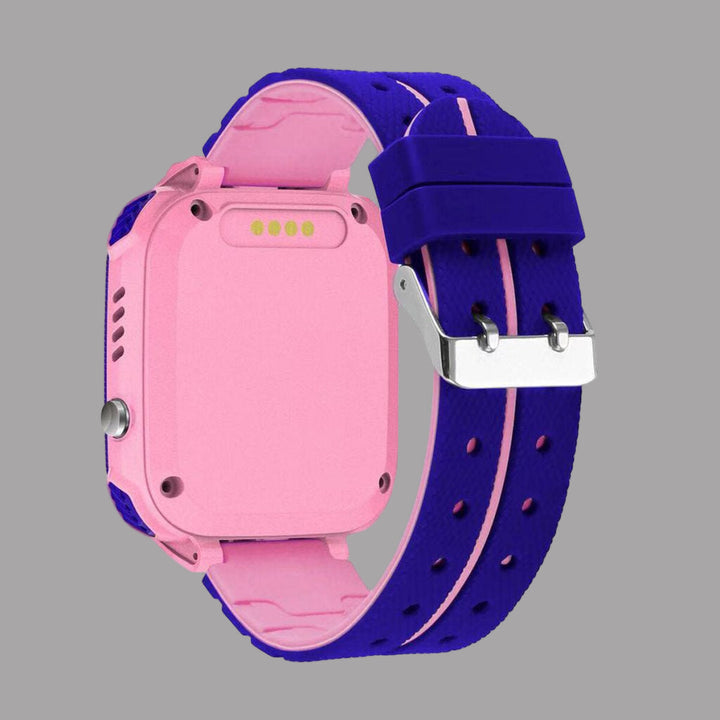 Montre enfant connectée GPS avec alertes sécurité, zone géographique, et communication bidirectionnelle facile.