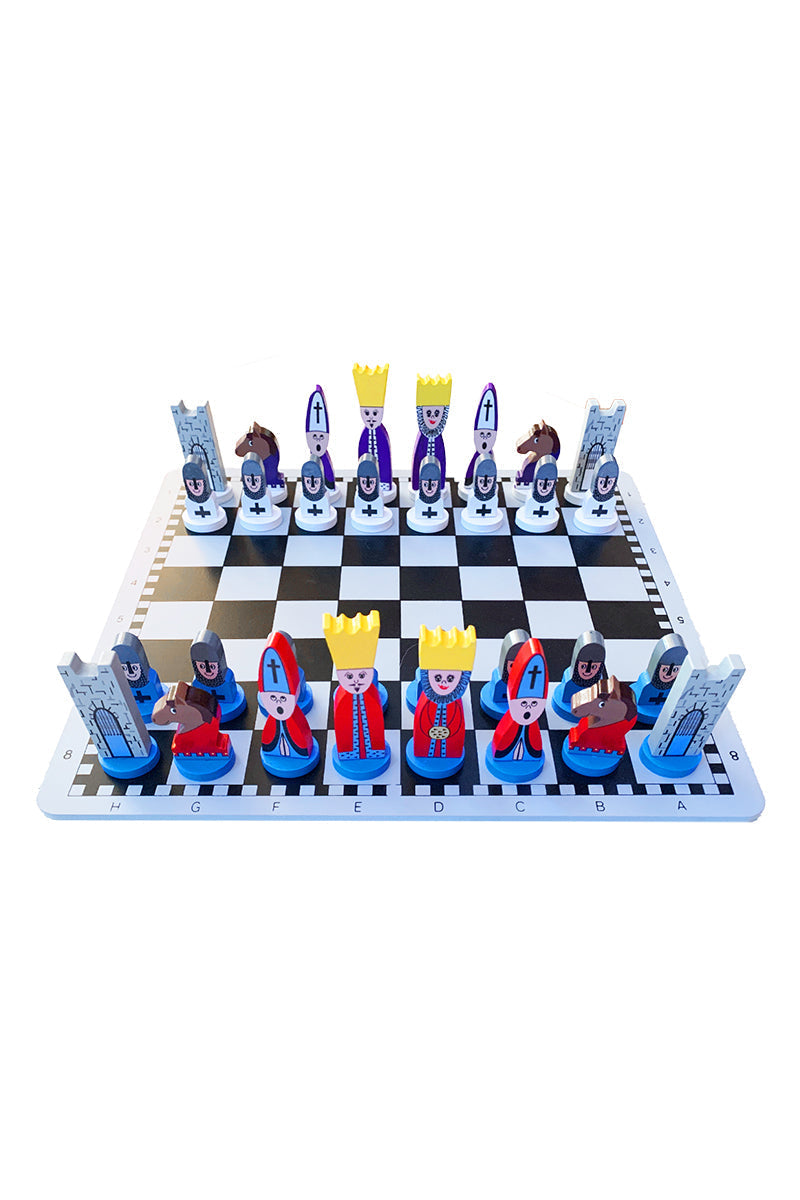 Ensemble d'échecs en bois naturel pour enfants, stimulant la stratégie, le jeu de société et le développement cognitif.