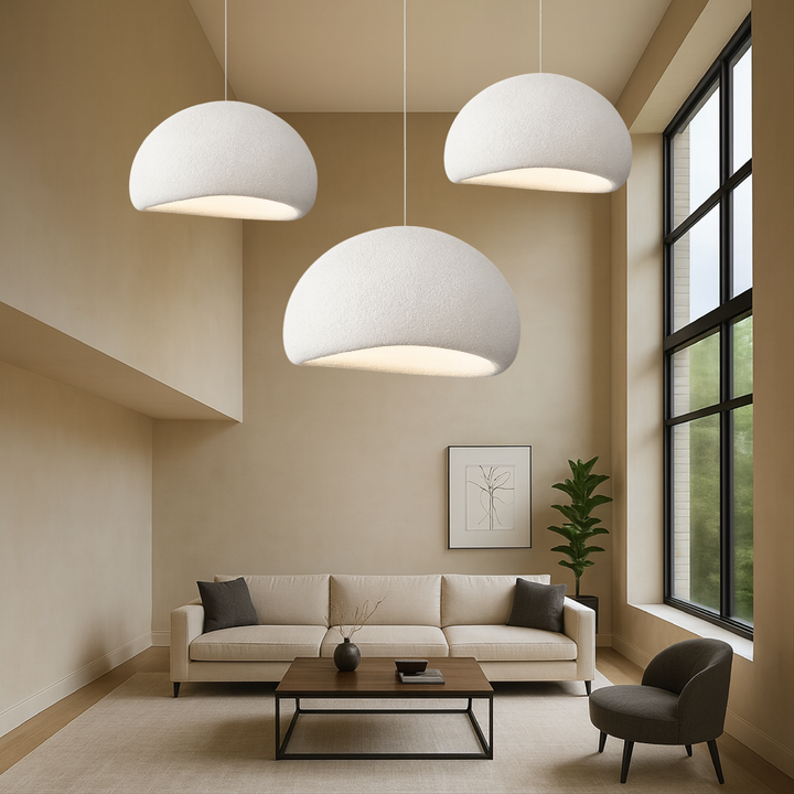 Éclairage dôme suspendu Wabi-Sabi texturé, apportant une ambiance naturelle et lumière sereine à votre intérieur.