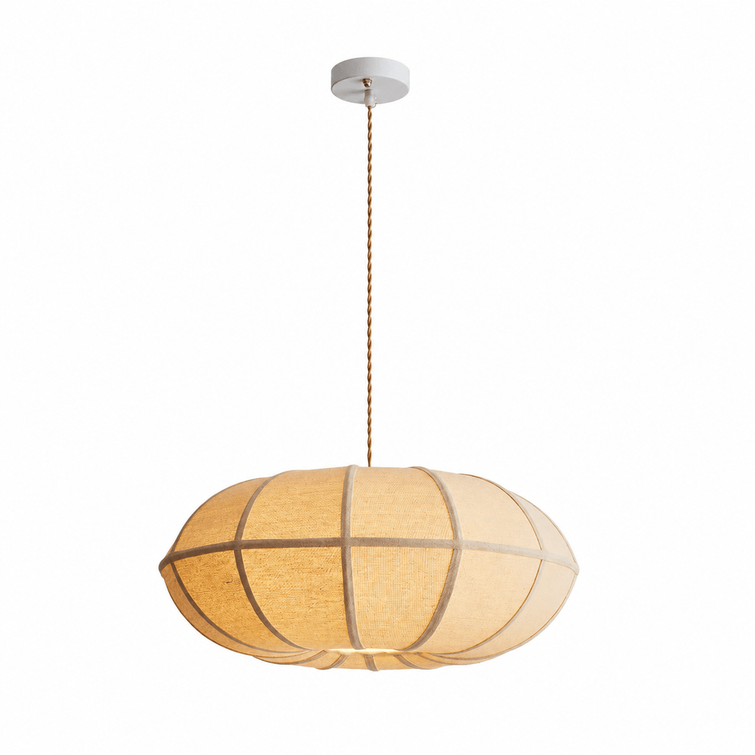 Lampe suspension beige côtelée pour salon, lumière douce, ambiance chaleureuse.