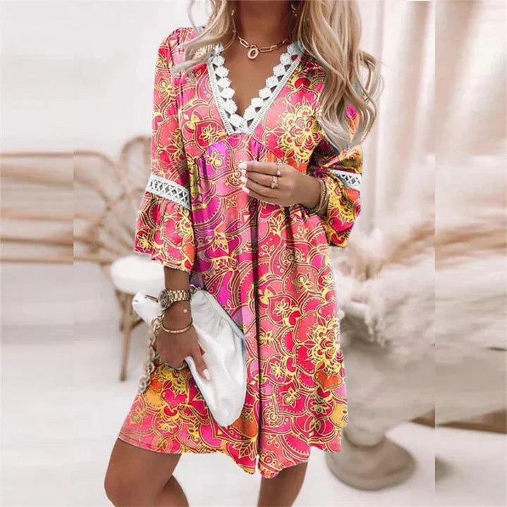 Robe d'été florale légère pour femme, style élégant et confortable.