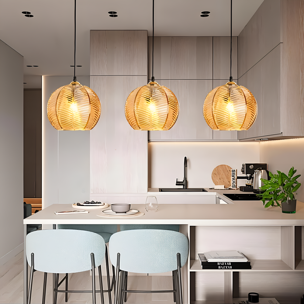 Luminaire suspendu LeafyRib rétro moderne, design scandinave élégant pour salon, éclairage LED doux.