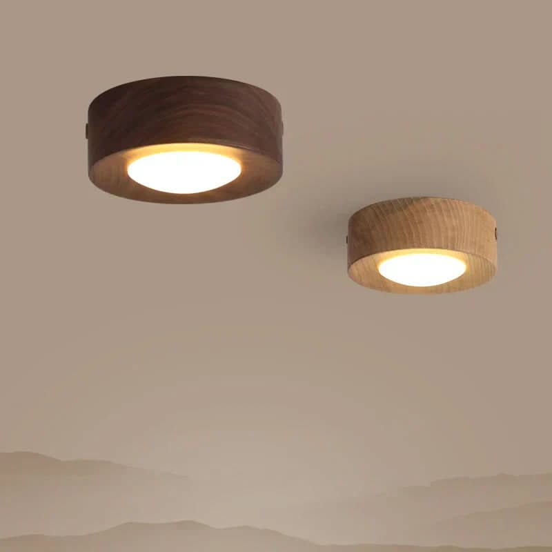 Lampe de plafond LED design en bois naturel, lumière chaleureuse écoénergétique. Éclairage intérieur moderne et élégant.