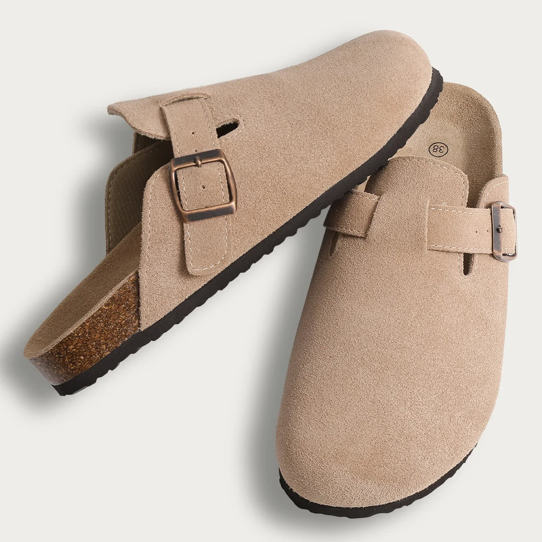Pantoufles en daim unisexes, semelle liège pour un soutien optimal, parfaites en automne.