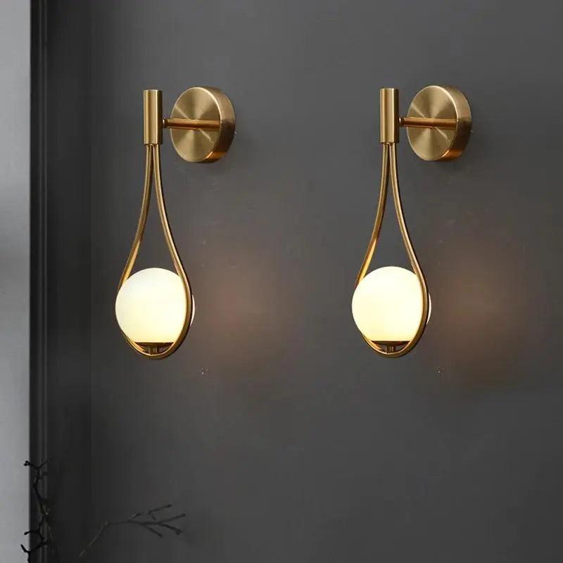 Applique murale LED réglable, style nordique épuré. Lumière chaude pour salon, luminaire design.
