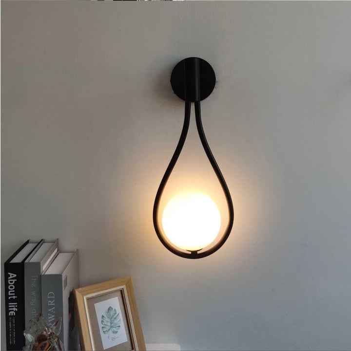 Luminaire mural LED scandinave. Lampe décorative pour chambre, couloir, lumière moderne ambiante.